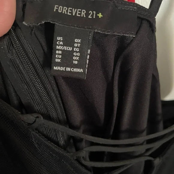 Romped - Picture 3 of 5